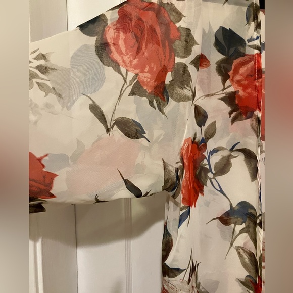 Floral Sheer Duster Red and Blue - Picture 3 of 4